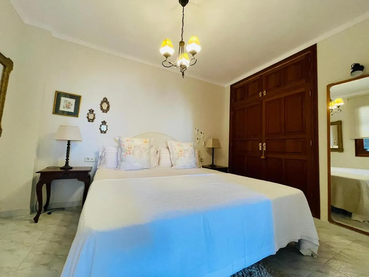 *****Villa De Mon Max. 8 Personen, Meerblick + Pool Cala Anguila Villa
